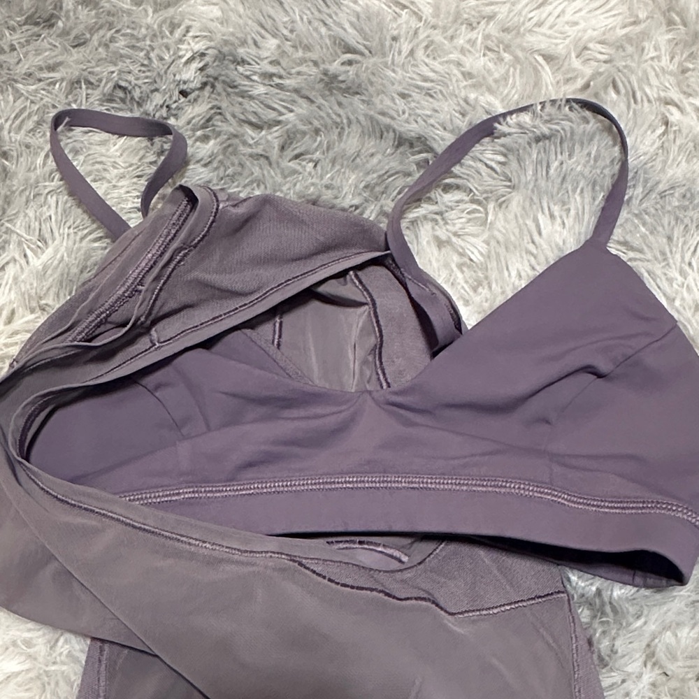 Lululemon tank top with connected bra - Picture 4 of 6